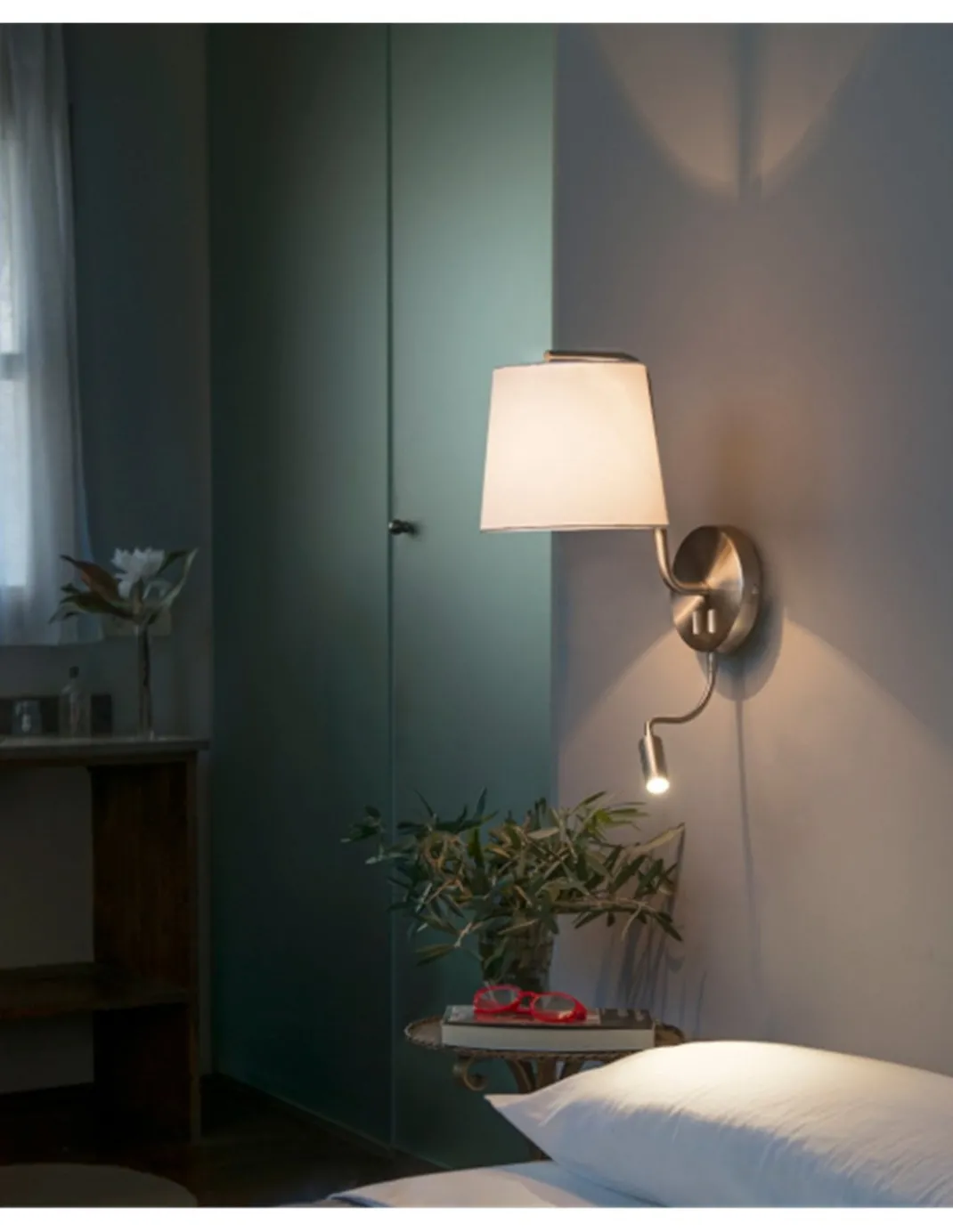 Aplique de pared Berni Reader – Faro – Lámpara con lector LED