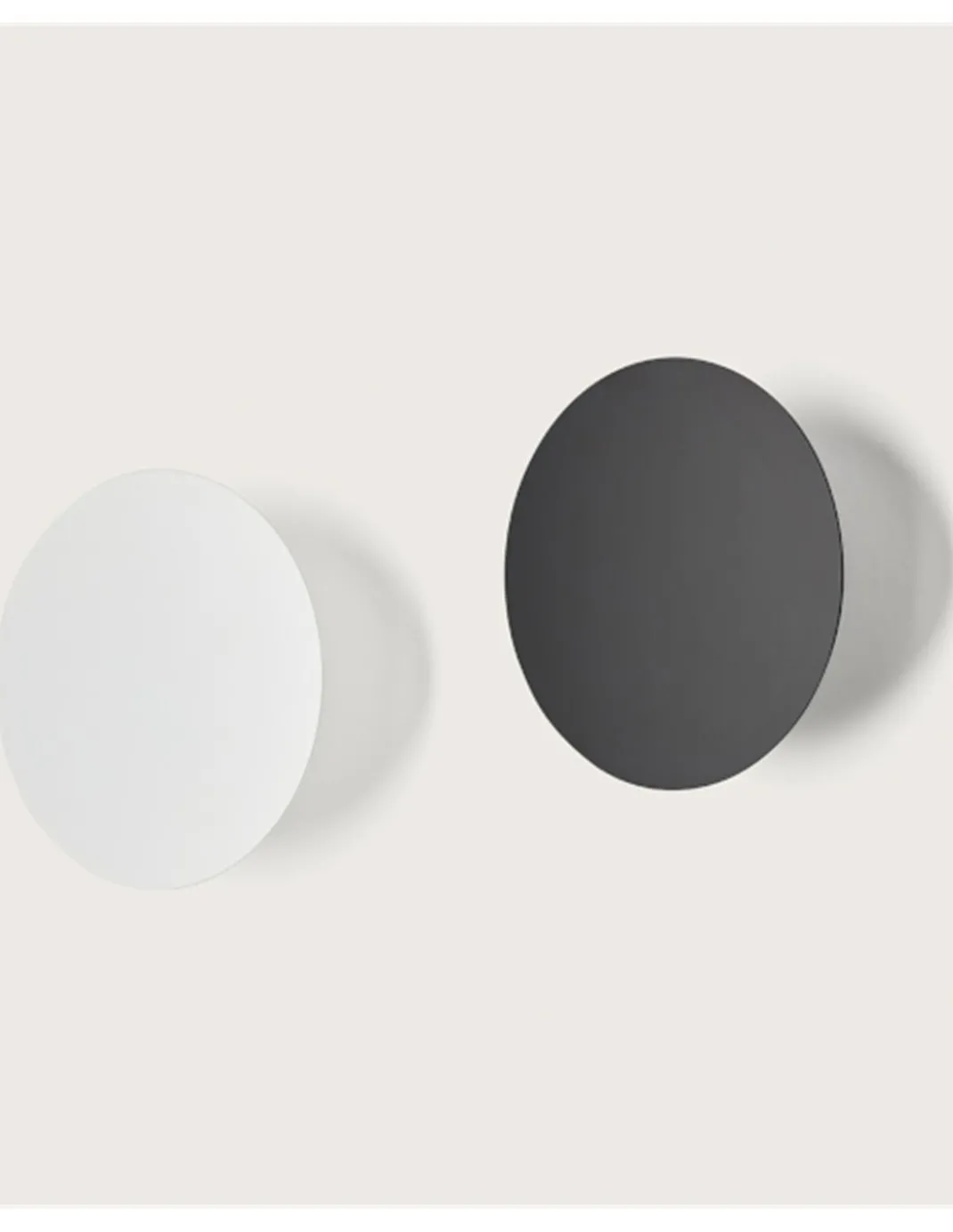 Aplique de Pared Bot - Aromas - Aplique decorativo en forma círculo negro mate Ø 29 cm, luz ambiente