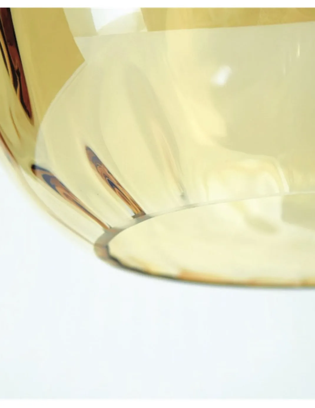 Aplique de pared Daiki - IDP Lampshades - Pantalla de cristal ámbar