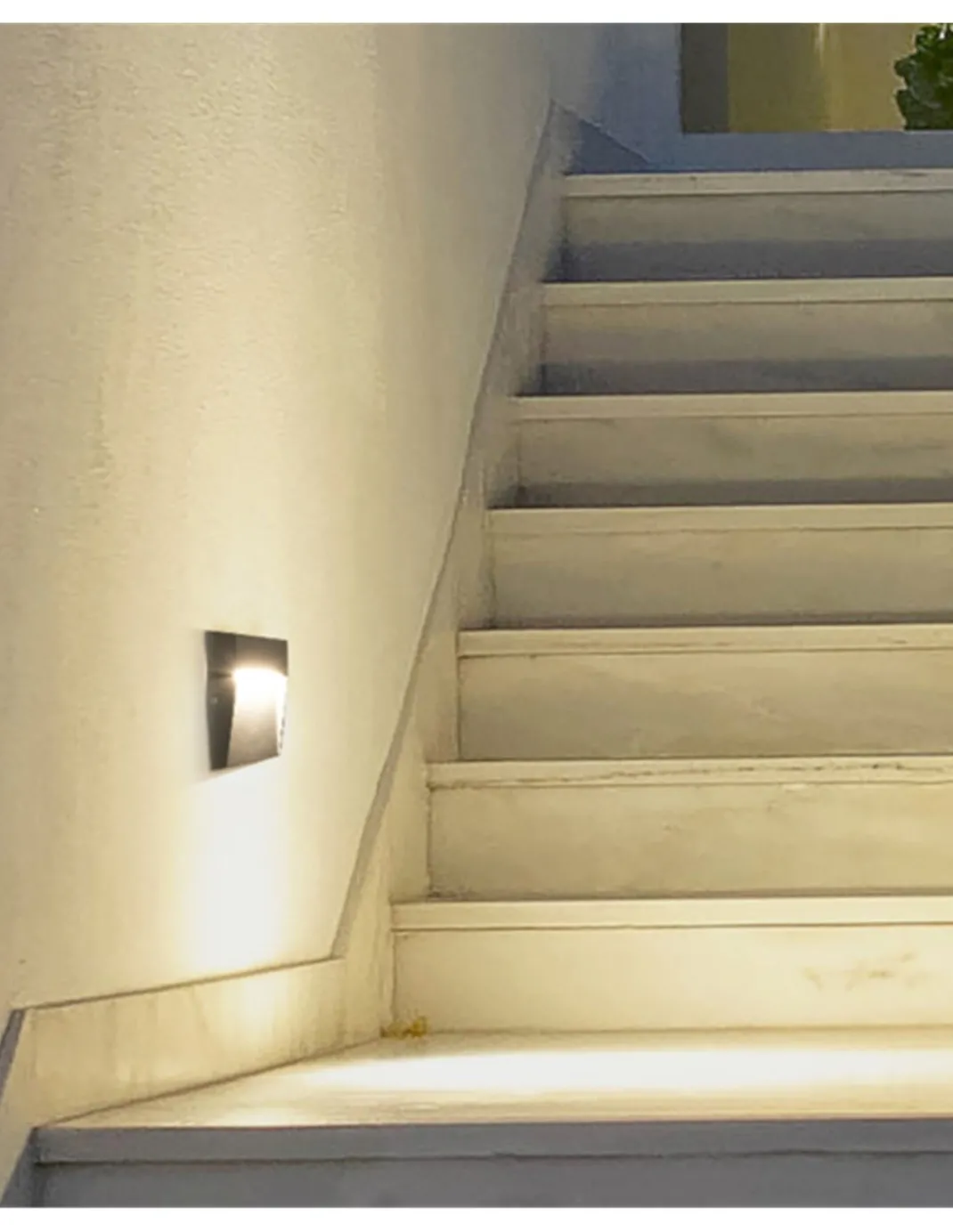 Aplique de pared de exterior Nod – FORLIGHT – Lámpara moderna cuadrada de aluminio, LED 3000K 210 lm, Medidas: 10,5 cm