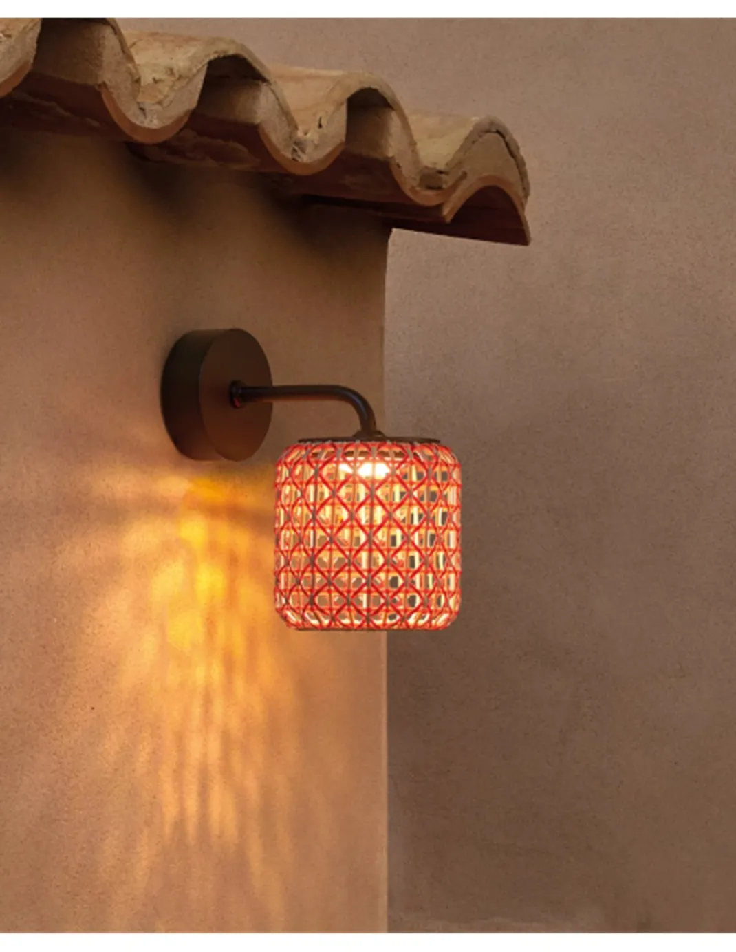 Aplique de pared de exterior Nans – Bover – Pantalla de fibra tejida a mano, LED regulable Triac