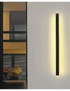 Aplique de pared de exterior Turku - Conalux - Lámpara lineal minimalista LED