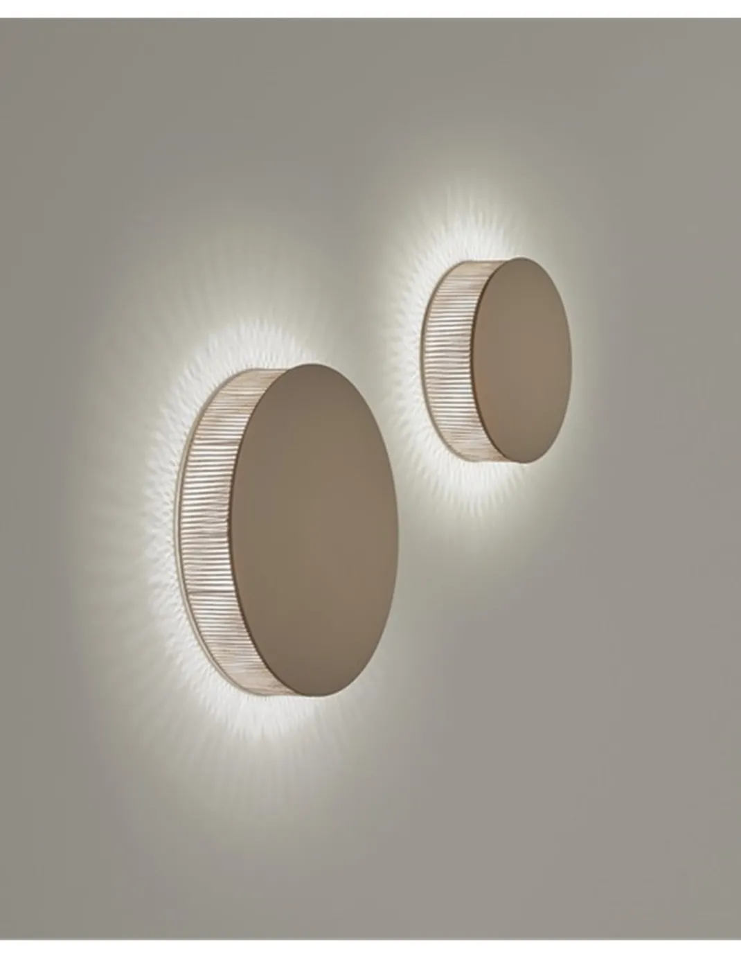 Aplique de pared Helios – Bover – Lámpara redonda, Metal marrón roble, LED 2700K, Regulable Triac