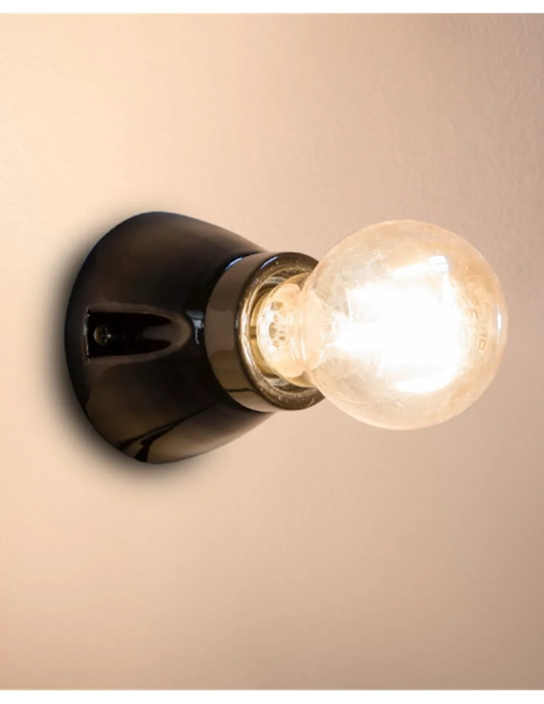 Aplique de pared Kera – Faro – Lámpara decorativa de cerámica en blanco o negro