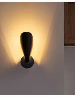 Aplique de pared Liggera – Faro – Lámpara moderna negra con pantalla orientable