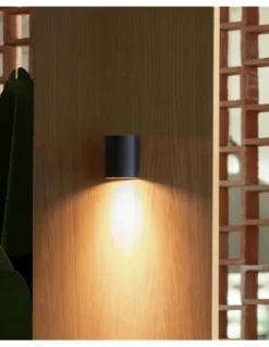 Aplique de pared Sole - Faro - Diseño estriado, luz ambiental