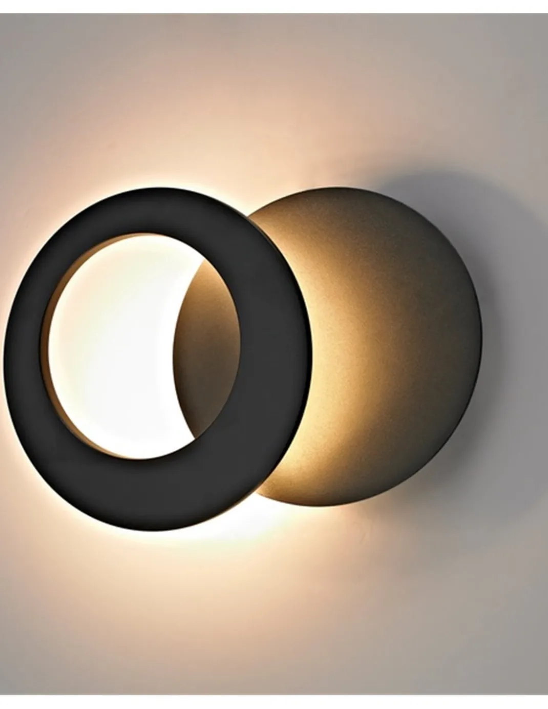 Aplique de pared Toronto – Mantra – Luz orientable en blanco o negro