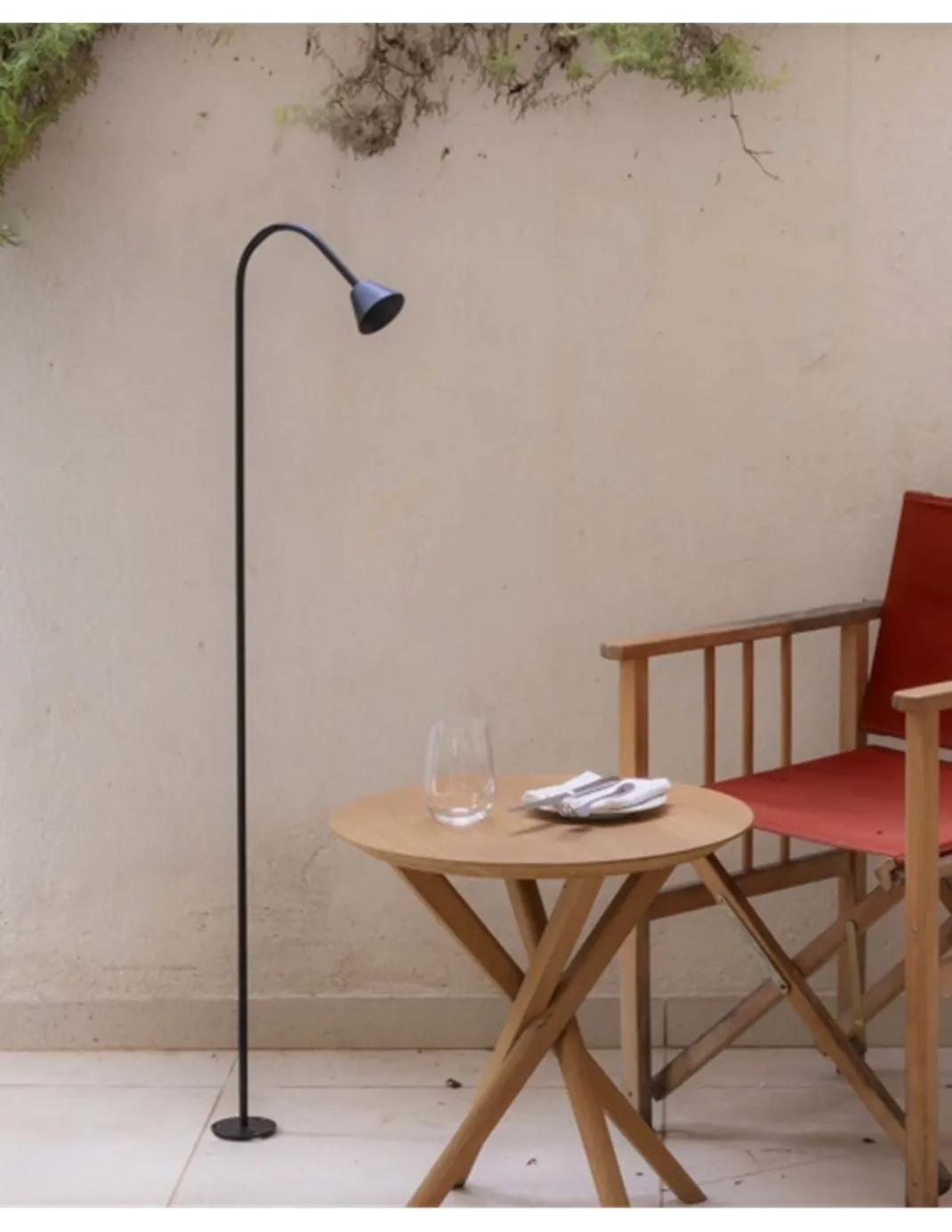Baliza de exterior Lily - Faro - Lámpara moderna con brazo inclinado