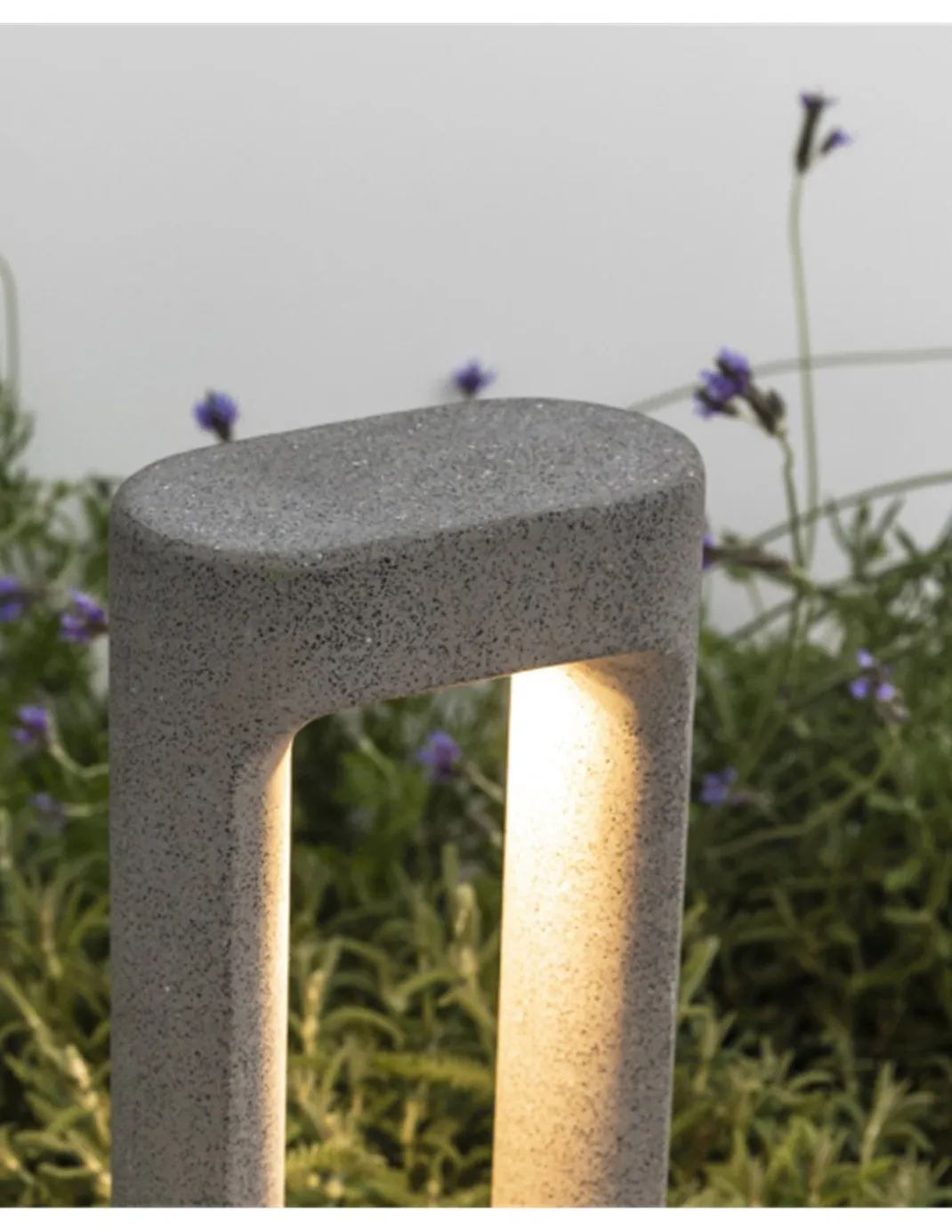 Baliza de exterior Totem – Faro – Lámpara de cemento gris