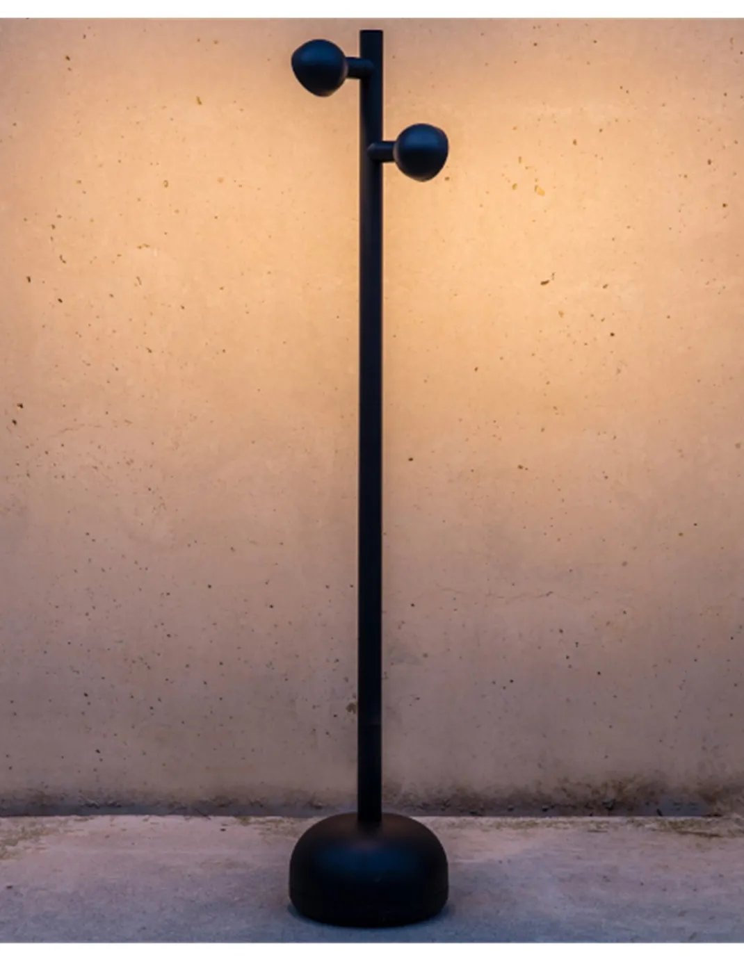 Farola LED de exterior Brot – Faro – Disponible en 2 tamaños, acabado negro