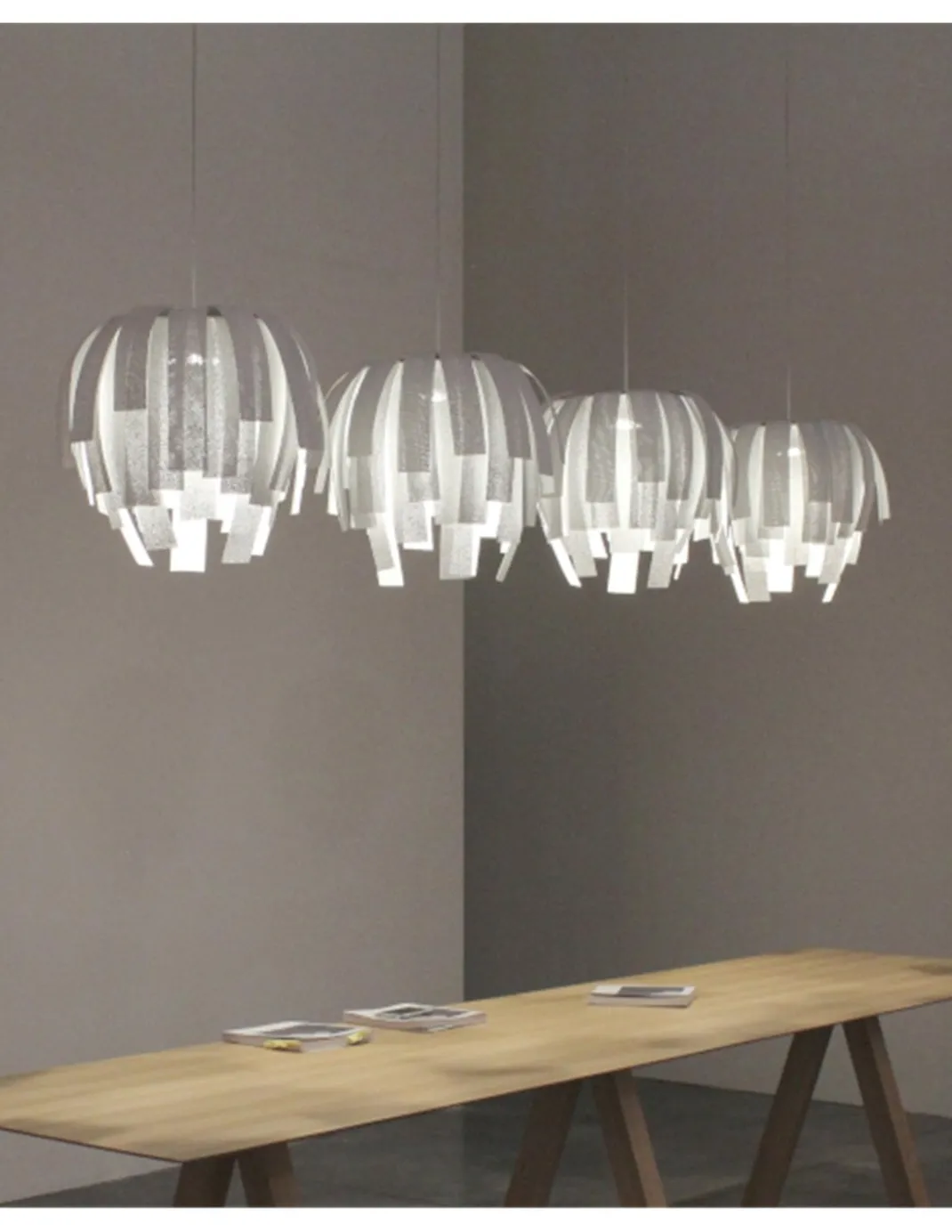 Lampara colgante Luisa - a-emotional light - Lámpara de diseño, pantalla de malla decorativa