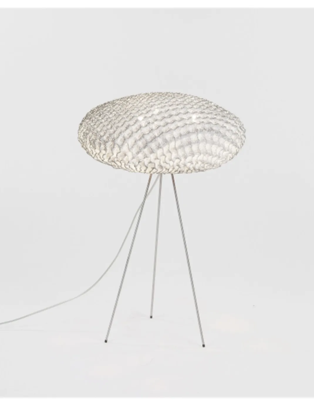 Lampara de mesa Tati - a-emotional light - Lámpara elegante de acero inoxidable
