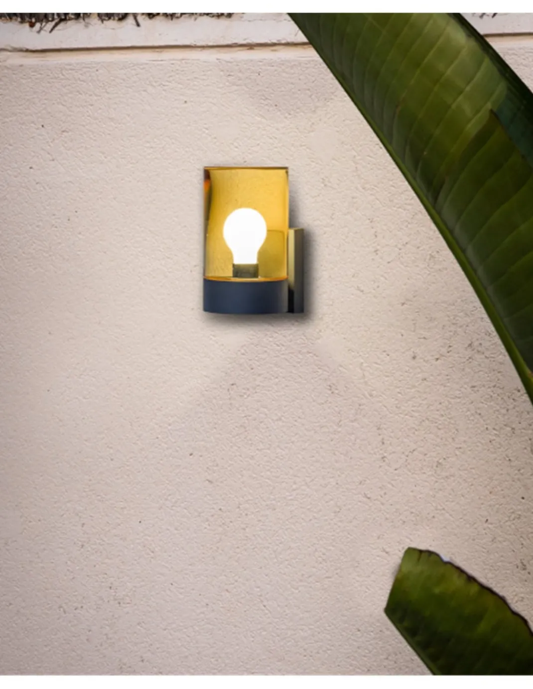 Lámpara aplique a pared para exterior Kila – Faro – Lámpara con cristal transparente, IP65, 20 cm