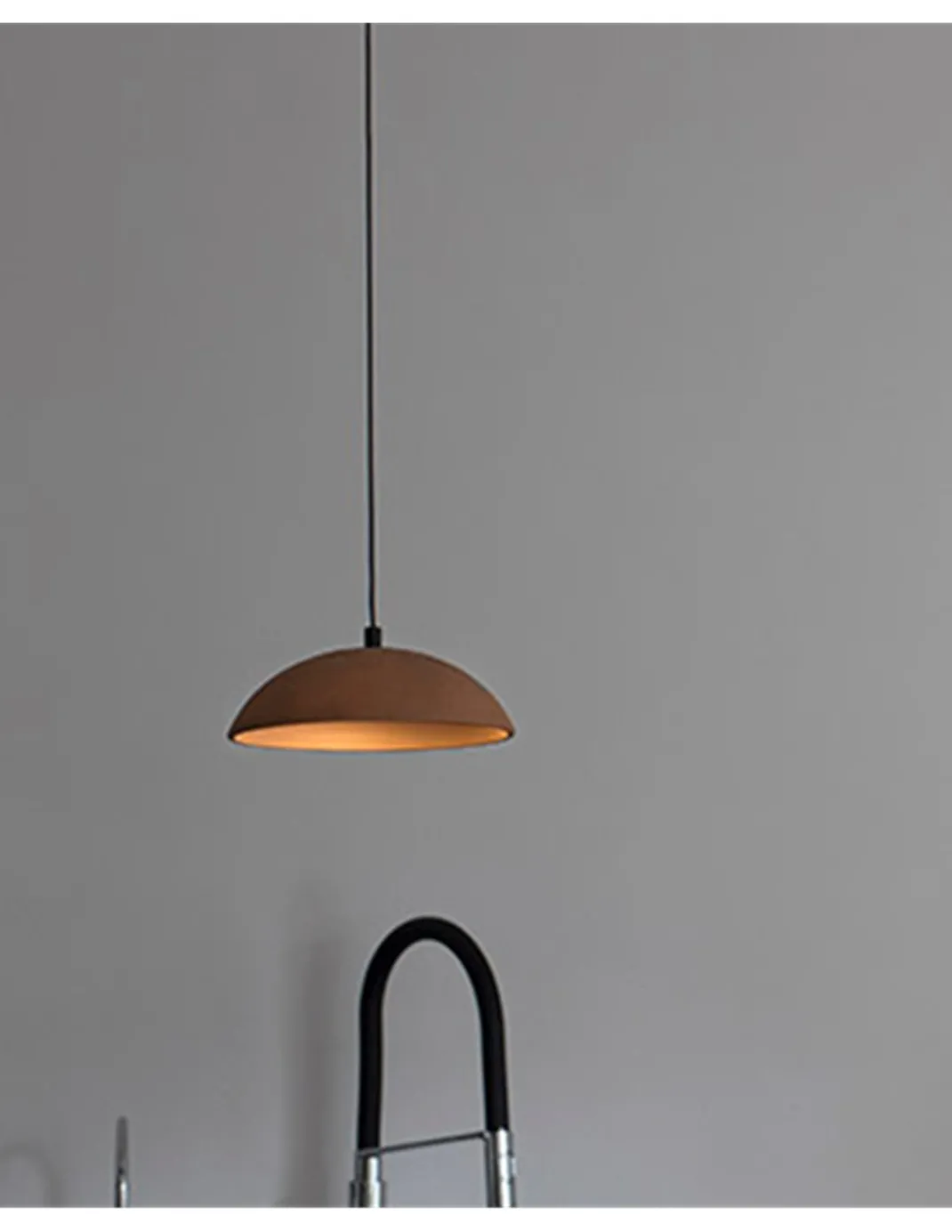 Lámpara colgante Absidiola Plato - Luxcambra - Diseño moderno con pantalla de cerámica terracota