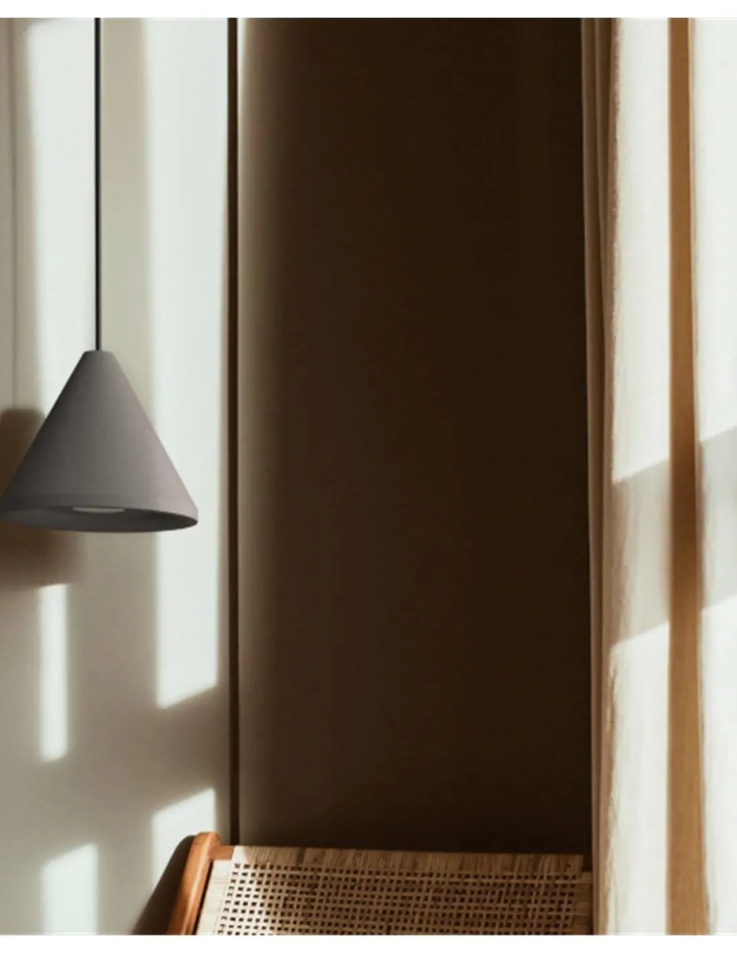 Lámpara colgante Conus – Fokobu – Disponible en madera de abedul o cemento