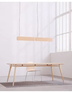 Lámpara colgante Nina – Luz Negra – Lámpara LED de roble natural, altura regulable