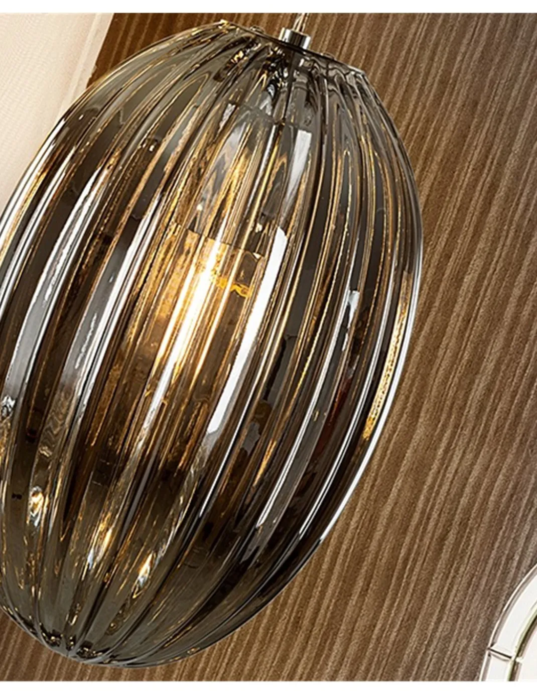 Lámpara colgante Ovila – Schuller – Pantalla de cristal en 2 colores y tamaños