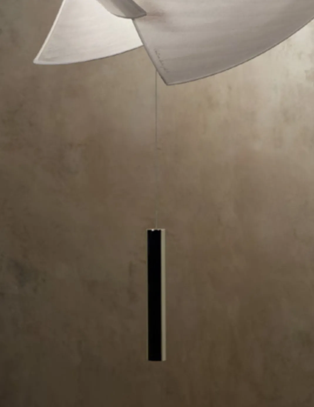 Lámpara colgante Voiles - LedsC4 - Lámpara de papel japonés, diseño artístico