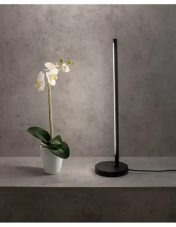 Lámpara de escritorio Torch – Mantra – Lámpara de mesa minimalista, orientable, LED 3000K