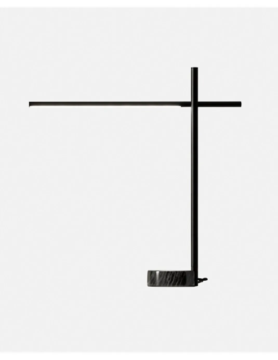 Lámpara de escritorio Tubs - LedsC4 - Base en mármol negro, regulable y orientable