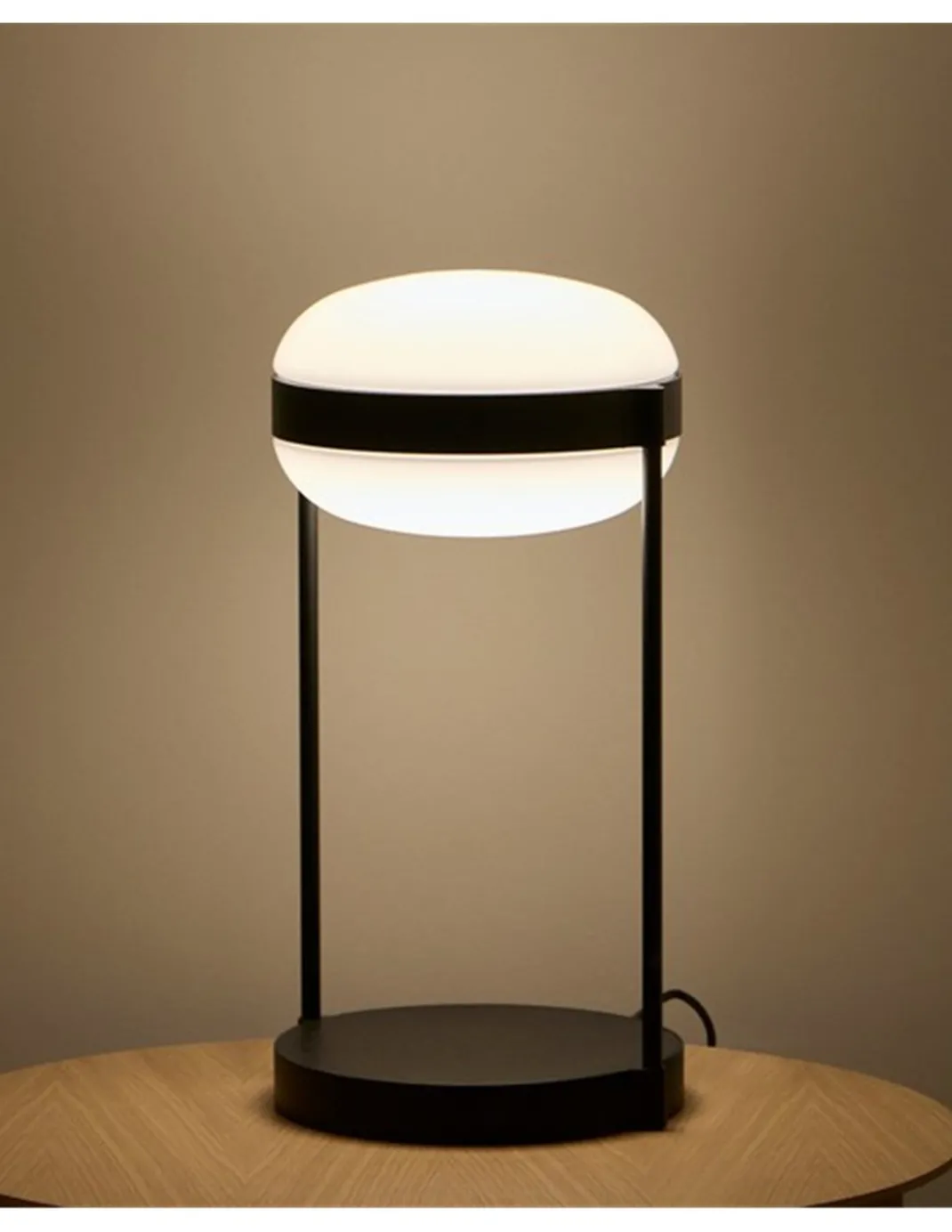 Lámpara de mesa Beaded T - B.lux - Doble difusor de vidrio soplado con luz directa e indirecta