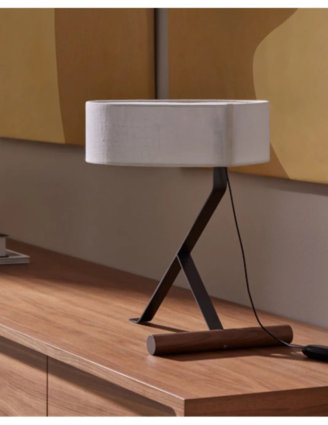 Lámpara de mesa Chicago - Punt Mobles - Estilo nórdico contemporáneo, LED regulable