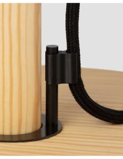 Lámpara de mesa Clasica - Luxcambra - Pantalla de pergamino y base de madera