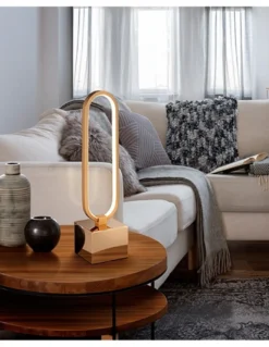 Lámpara de mesa Colette – Schuller – Diseño moderno de aluminio, acabado oro rosa o cromo