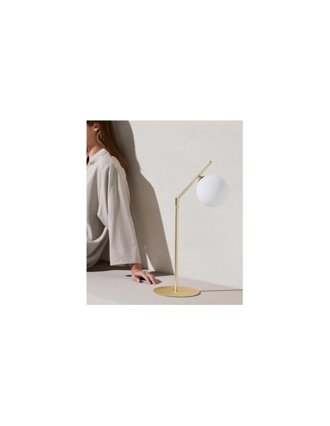 Lámpara de mesa Endo - Aromas. Lámpara tipo bola, Metal+vidrio soplado, LED 2700K