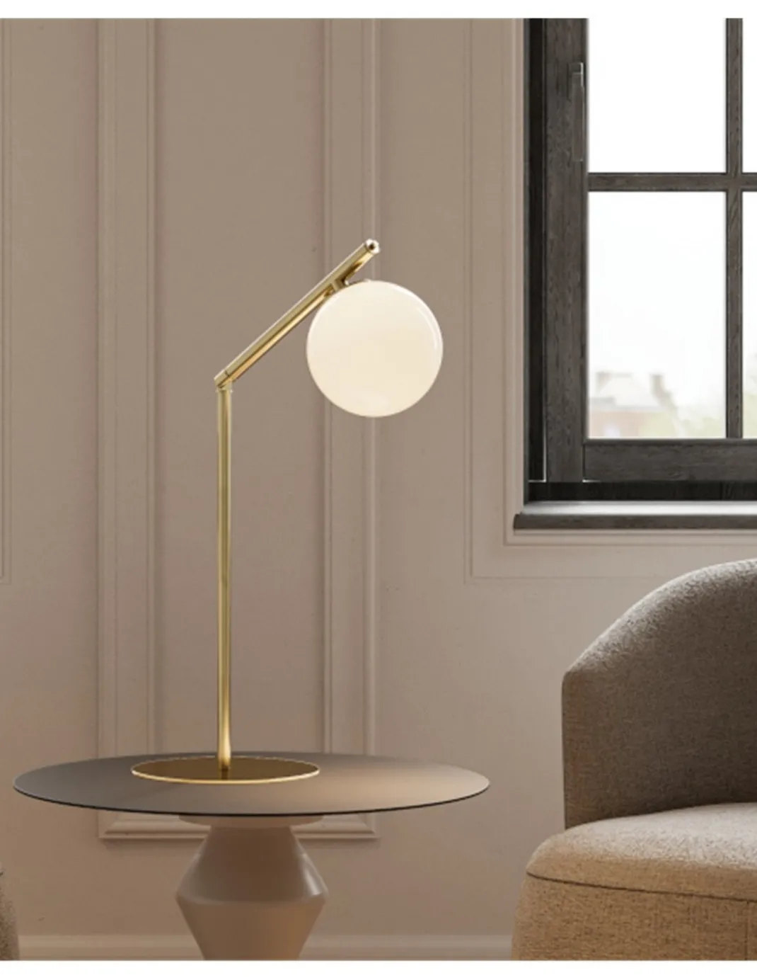 Lámpara de mesa Endo - Aromas. Lámpara tipo bola, Metal+vidrio soplado, LED 2700K