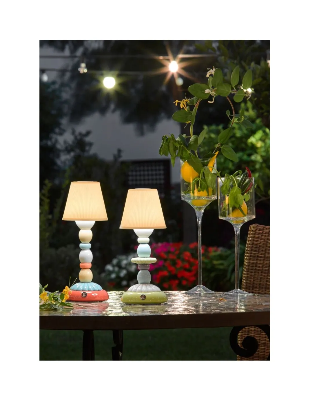 Lámpara de mesa Firefly Lotus - Lladró - Lámpara de porcelana recargable