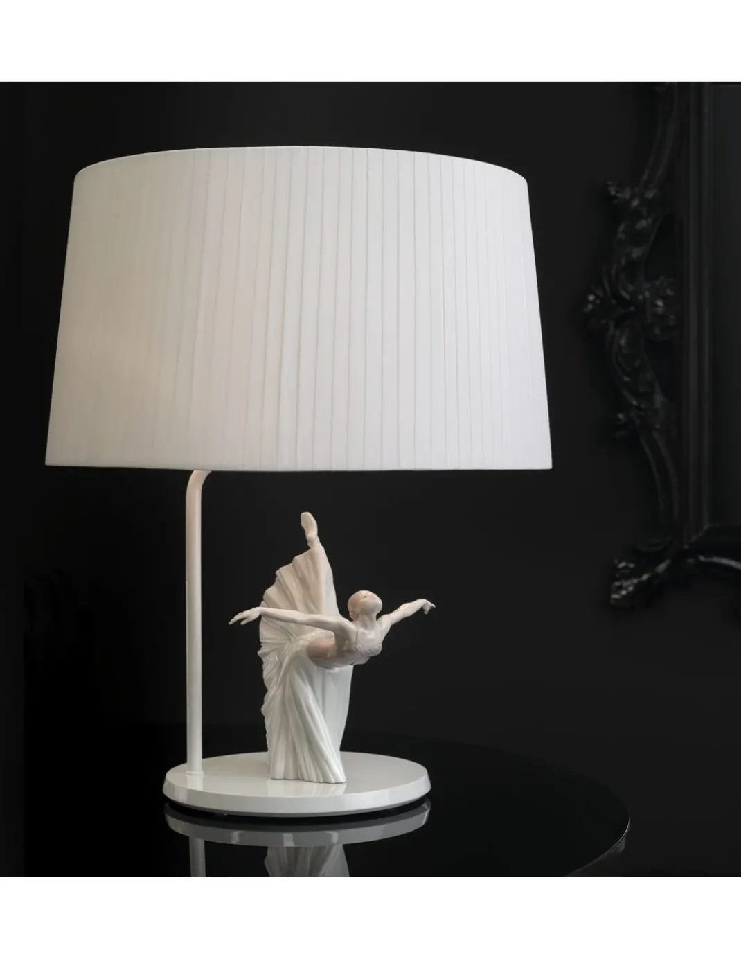 Lámpara de mesa Giselle arabesco - Lladró - Lámpara de porcelana y pantalla de tela