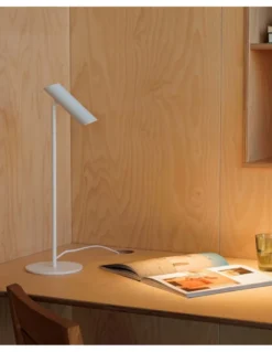 Lámpara de mesa Leo - Faro - Lámpara minimalista, luz dirigible