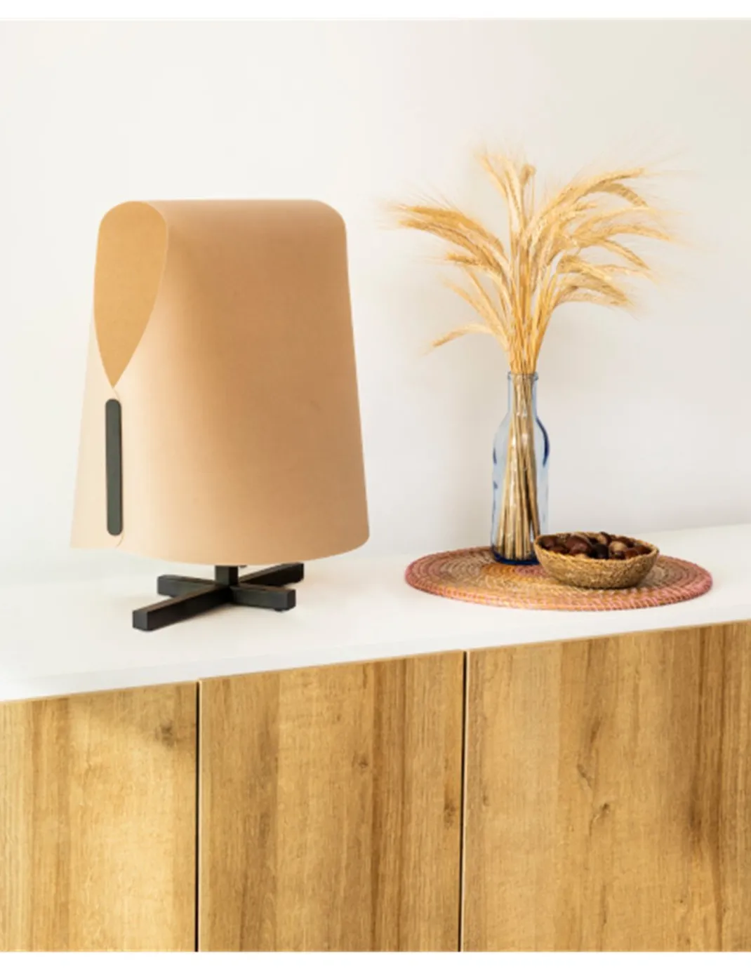 Lámpara de mesa Luang - Faro – Lámpara de papiro en 2 tamaños y colores