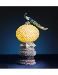 Lámpara de mesa Pavo real - Lladró - Diseño original y decorativo de porcelana