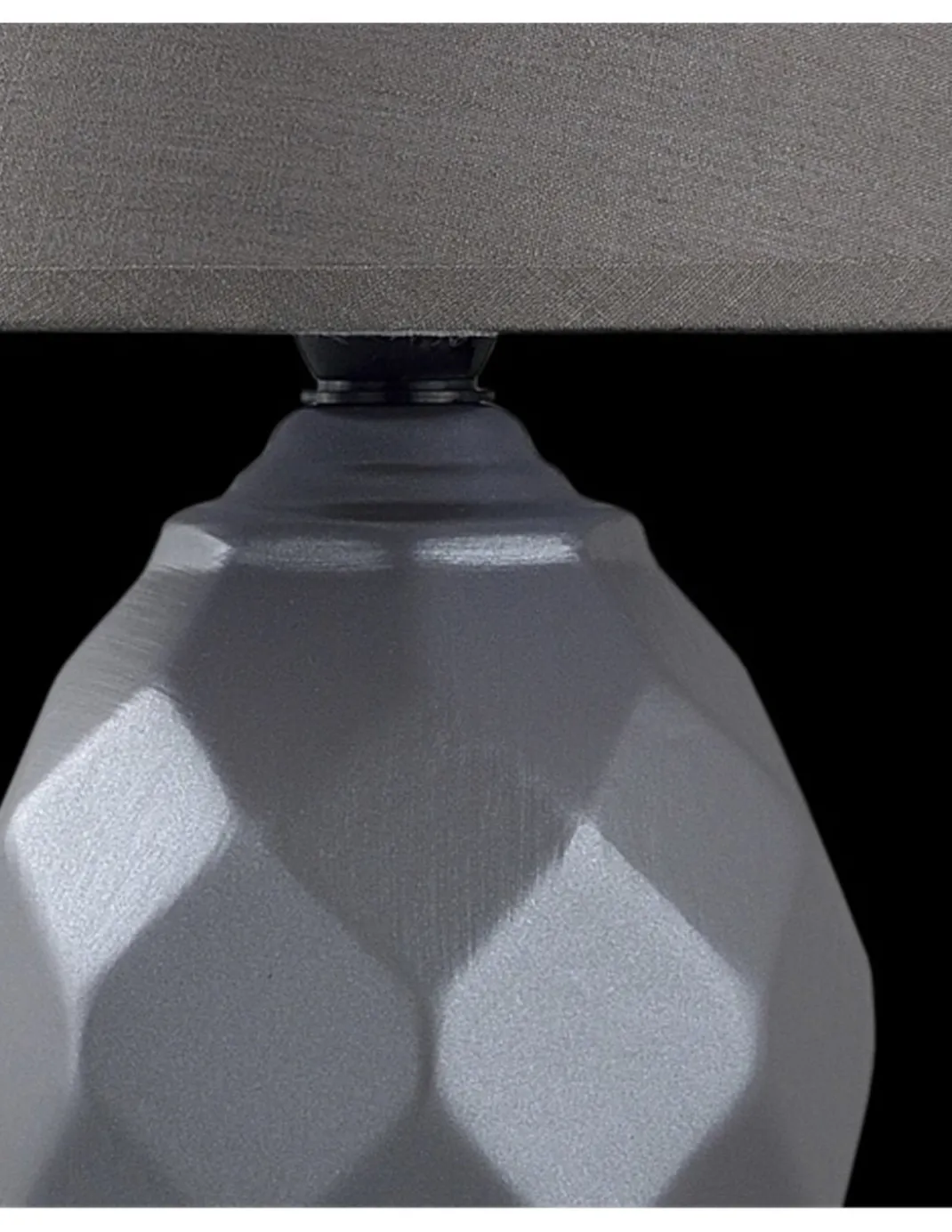 Lámpara de mesa Platon – AJP – Lámpara de cerámica marrón