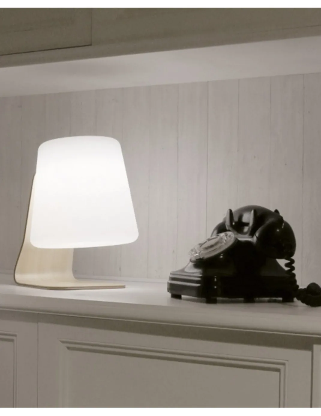 Lámpara de mesa portátil Ibar - Novolux Lighting Exo - Madera de haya, apta para exterior