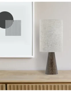 Lámpara de mesa Rodrigo - IDP Lampshades - Diseño minimalista y moderno de lino y madera