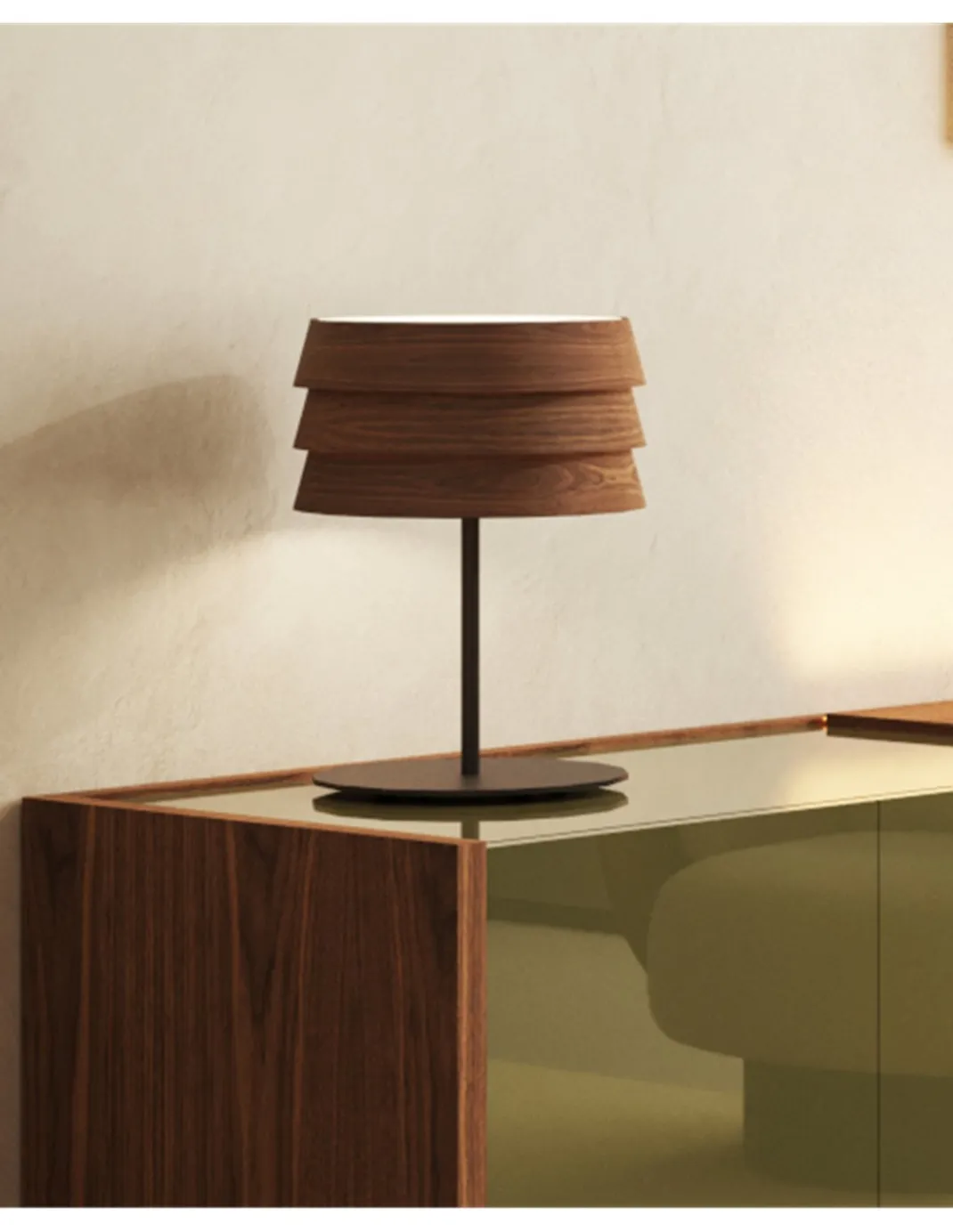 Lámpara de mesa Sussex - Punt Mobles - Diseño en madera con pantalla de lamas para aparador