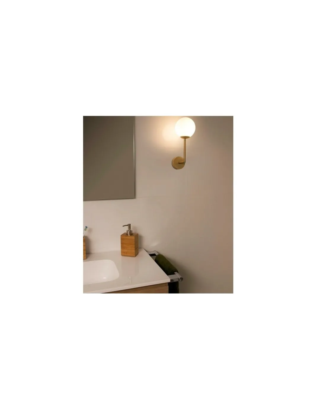 Lámpara de pared para baño en 2 colores con pantalla esférica de cristal - Gala - Faro