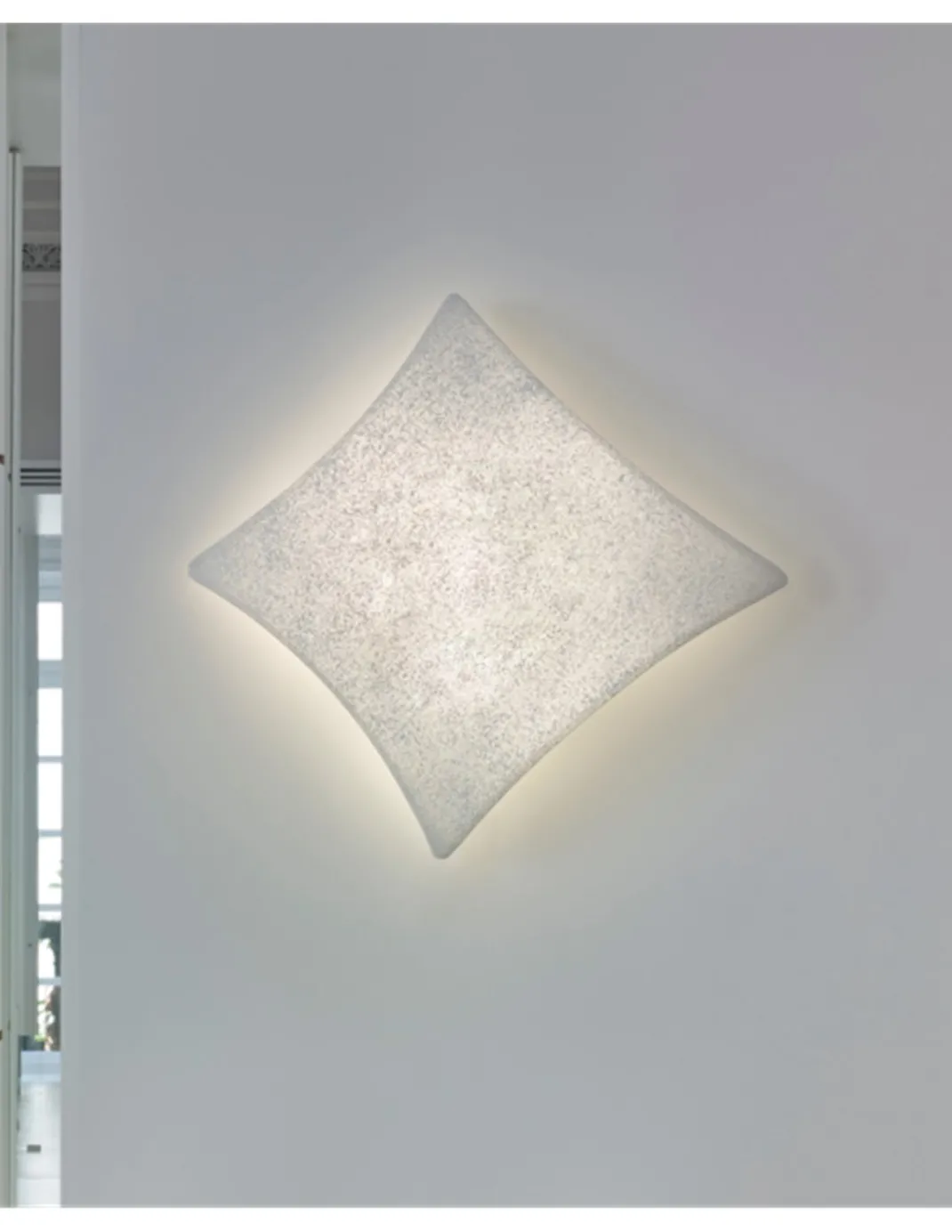 Lámpara de pared y techo Kite - a-emotional light - Diseño geométrico, LED regulable