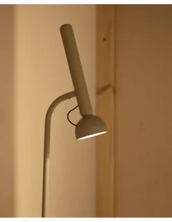 Lámpara de pie Berry F - B.lux - Lámpara de lectura de diseño moderno y cabezal magnético orientable
