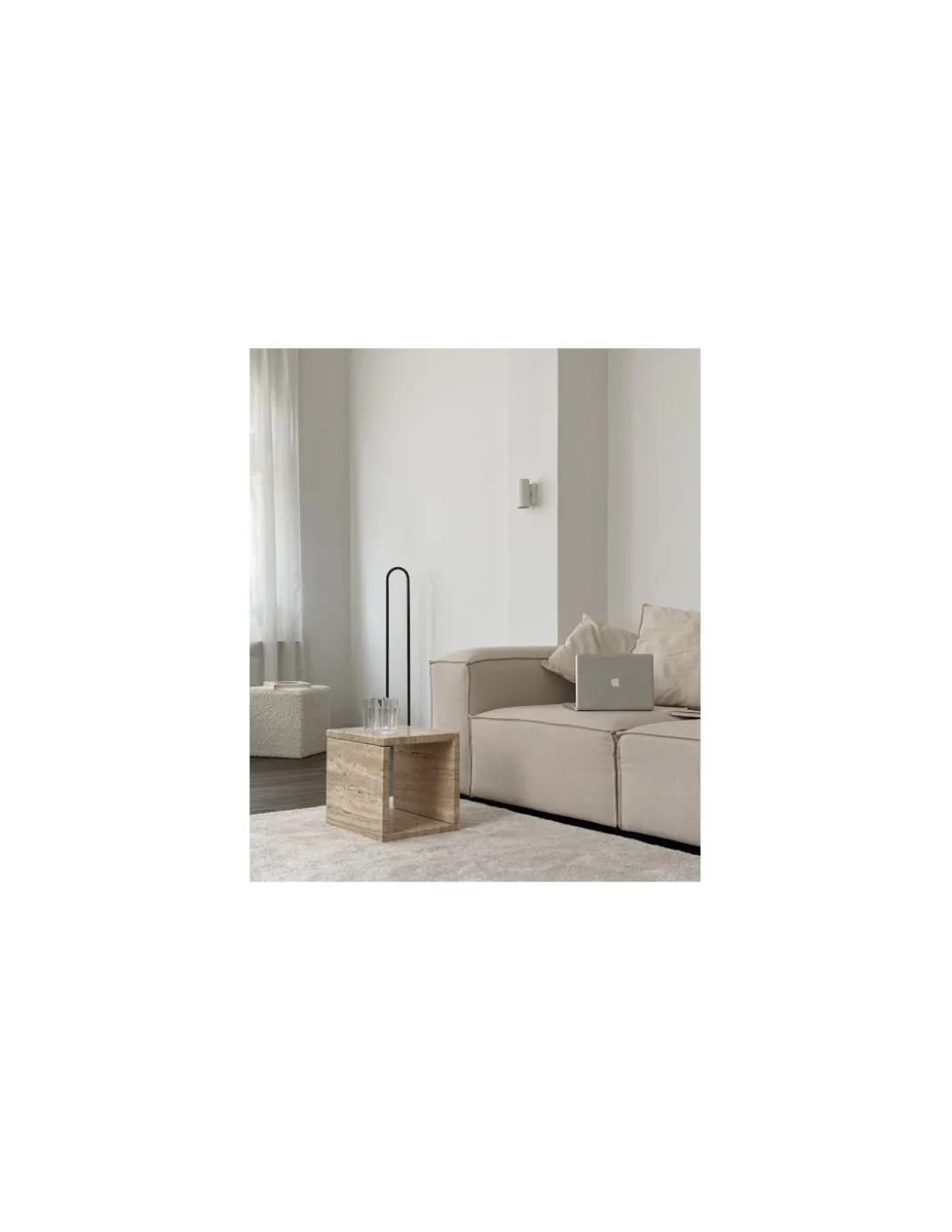 Lámpara de Pie Bow - Nexia - LED, diseño minimalista y moderno