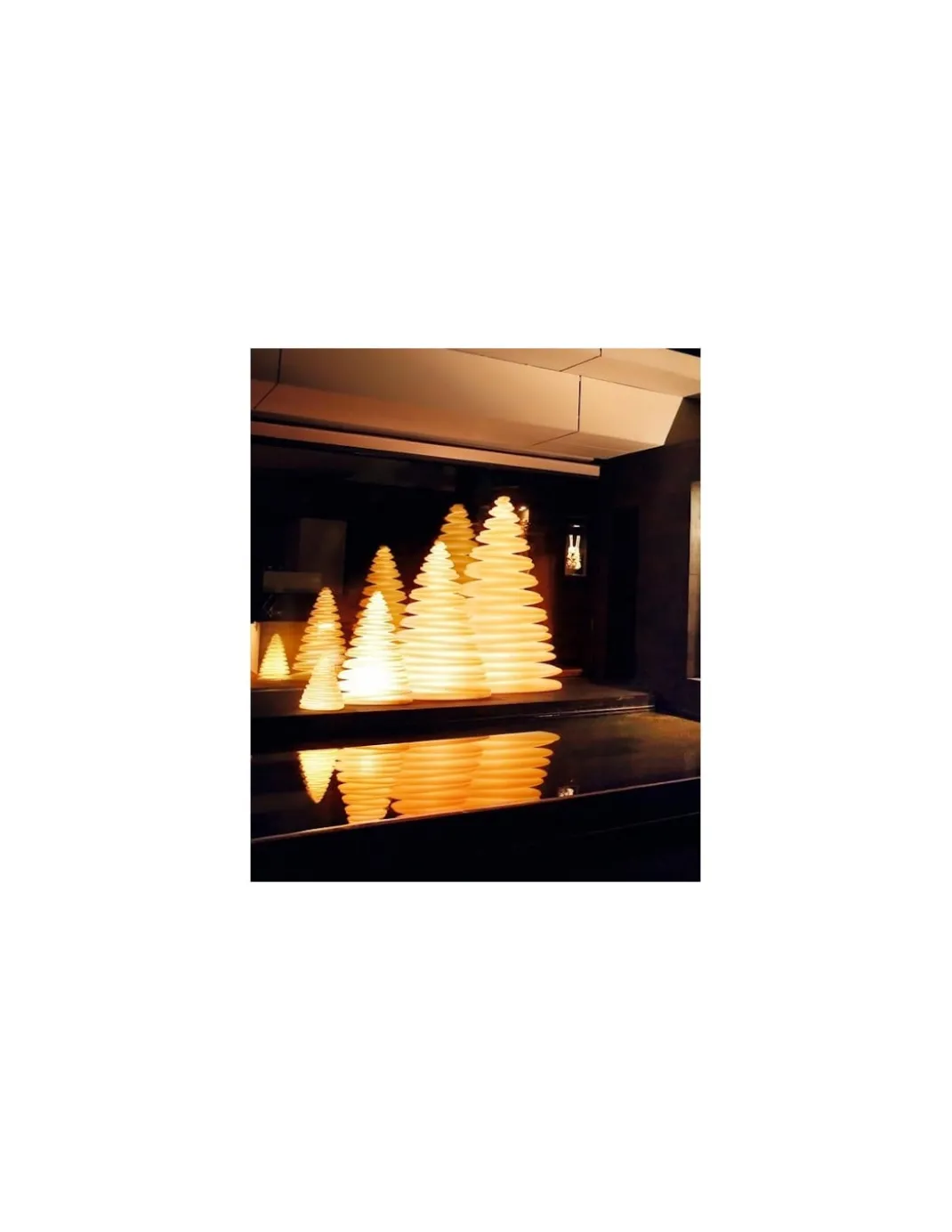 Lámpara de pie Chrismy - Vondom - Árbol de navidad LED con batería