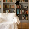 Lámpara de pie Lula – Luxcambra – Pantalla orientable ideal para lectura, acabado negro texturado, altura: 145 cm