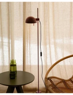Lámpara de pie Matilda - Faro - Diseño moderno con pantalla orientable