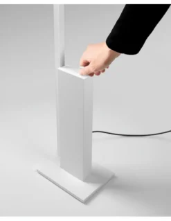 Lámpara de pie Standup – Arkoslight – Lámpara minimalista LED