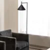Lámpara de pie Sutton – Luxcambra – Lámpara moderna negra, pantalla cónica, altura: 141 cm