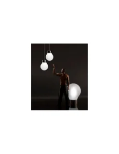 Lámpara de pie The Second Light con batería - Vondom - Lámpara de suelo original para jardín en forma de bombilla gigante
