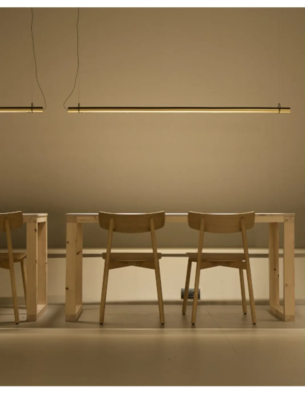 Lámpara de suspensión Solid SH Sens - B.lux - Diseño lineal con sensor gestual